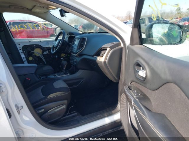 1C4PJLAB1EW168554 Jeep Cherokee Sport