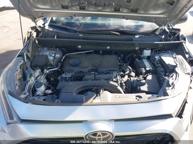 Toyota RAV4 LE 2019 2T3H1RFV6KW026902 Image 10