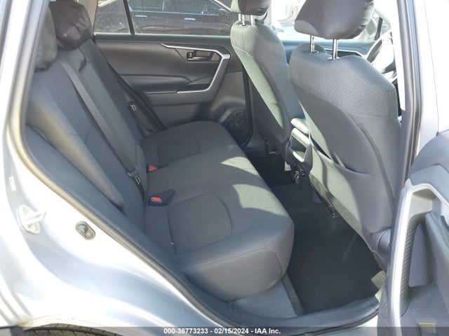 Toyota RAV4 LE 2019 2T3H1RFV6KW026902 Image 8