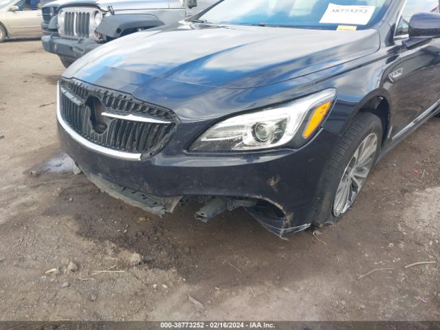 1G4ZP5SS4HU118633 Buick Lacrosse Essence