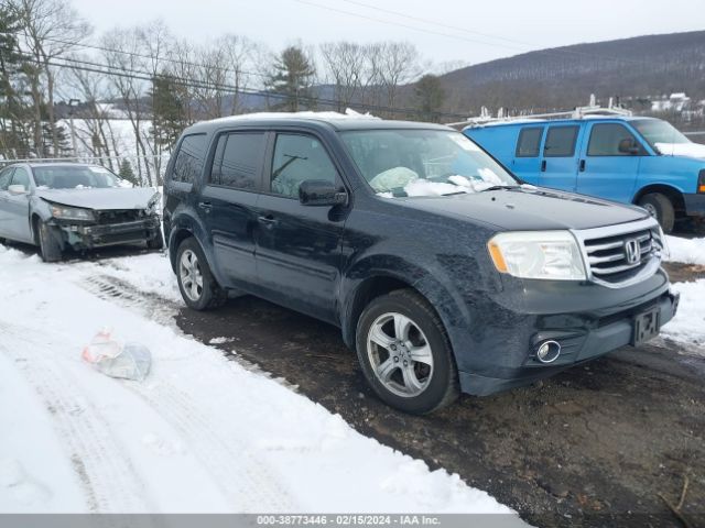 38773446 :رقم المزاد ، 5FNYF4H64FB032445 vin ، 2015 Honda Pilot Ex-l مزاد بيع