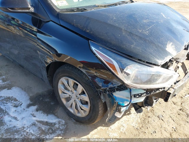 Hyundai ACCENT SE 2022 3KPC24A69NE157817 Image 17