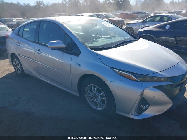 Toyota PRIUS PRIME 2018 JTDKARFP4J3077677 Image 13