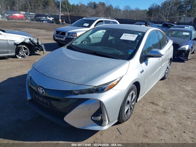 Toyota PRIUS PRIME 2018 JTDKARFP4J3077677 Image 2