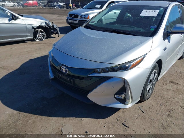 Toyota PRIUS PRIME 2018 JTDKARFP4J3077677 Image 6