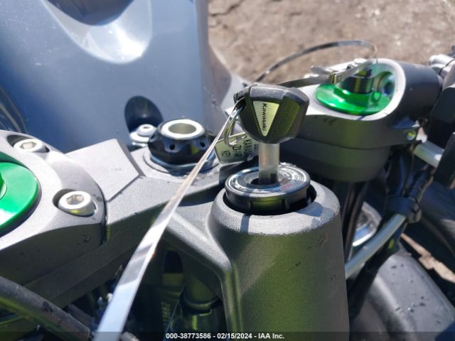 2021 KAWASAKI ZX1400 JKBZXNJ13MA013662 Photo 10