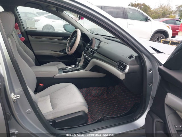 Honda ACCORD LX 2018 1HGCV1F16JA147022 Image 5