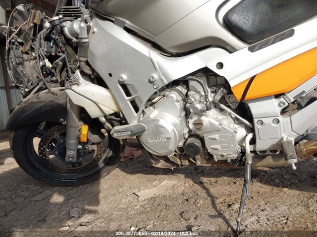 2013 YAMAHA FJR1300 JYARP24E0DA000161 Photo 8