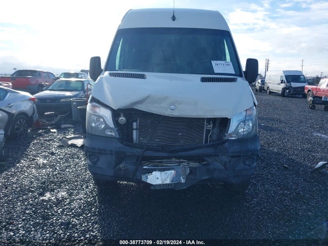 Mercedes-Benz Sprinter 2500 Normal Roof 2015 WD3PE7CC0F5959659 Image 13