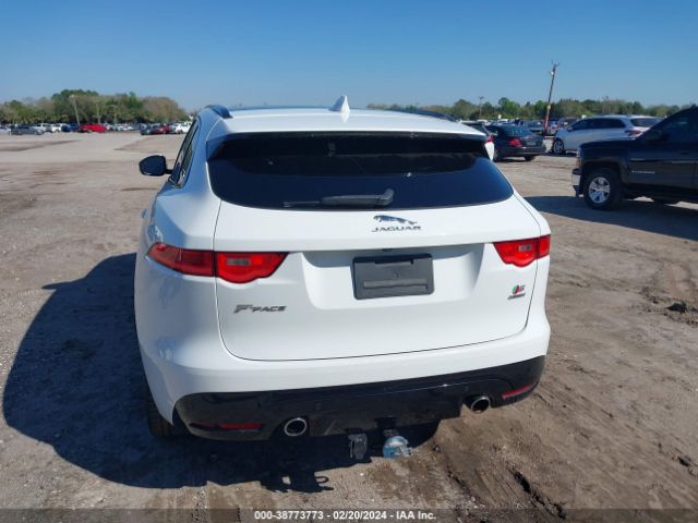 SADCM2FV7JA281875 Jaguar F-PACE S