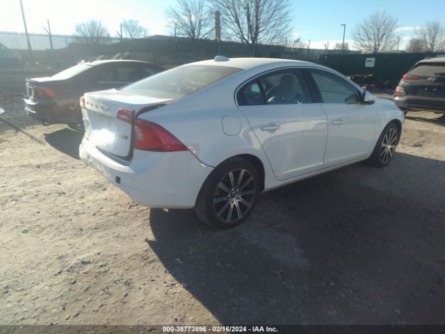 LYV402TK9JB172803 Volvo S60 Inscription T5