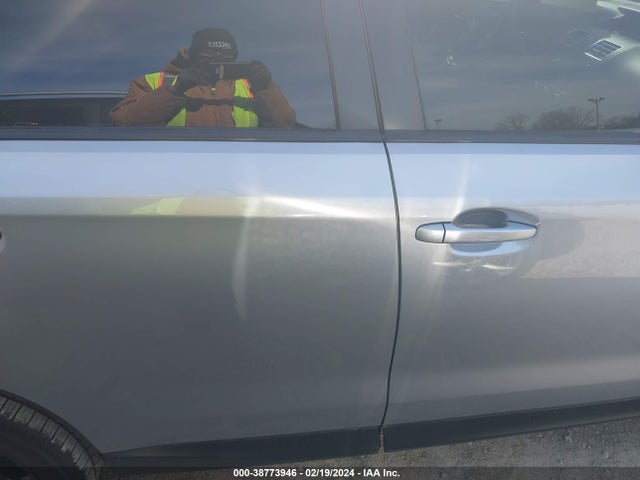 Subaru Forester 2.5i Premium 2018 JF2SJAGC9JH552337 Image 13