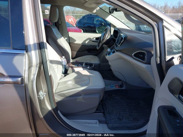 Chrysler Pacifica Touring L 2018 2C4RC1BG6JR293750 Image 5