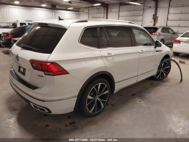 3VV4B7AXXNM173370 Volkswagen Tiguan 2.0t Sel R-line