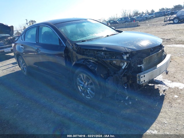 Nissan Altima 2.5 S 2015 1N4AL3AP9FC211624 Image 1