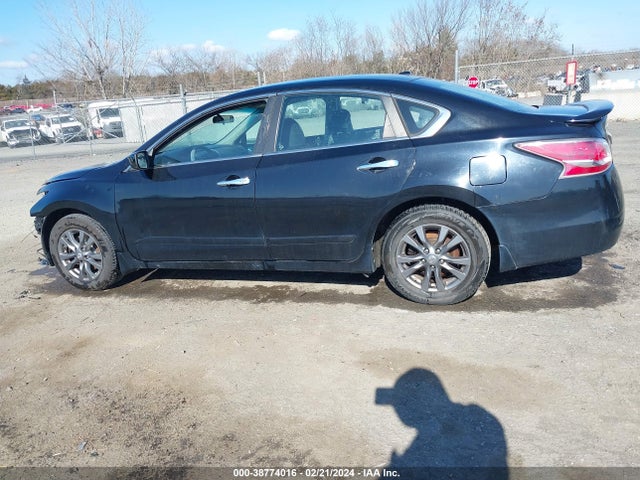 Nissan Altima 2.5 S 2015 1N4AL3AP9FC211624 Image 15