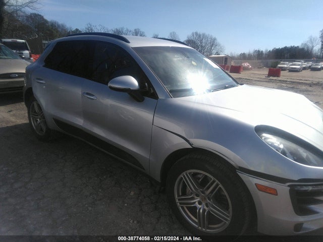 Porsche MACAN S 2015 WP1AB2A53FLB44197 Image 13