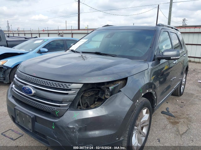 Ford Explorer Limited 2015 1FM5K7F8XFGC62268 Image 2