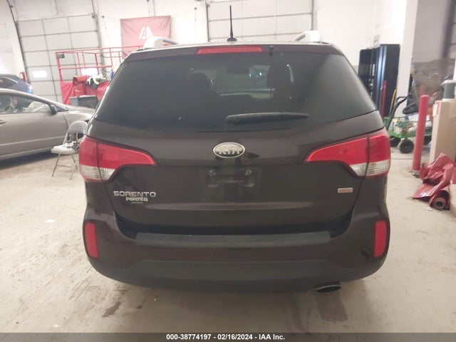 KIA Sorento Lx V6 2014 5XYKTDA79EG438939 Image 16