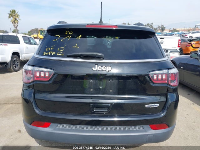 2018 JEEP COMPASS LATITUDE FWD VIN: 3C4NJCBB9JT227663