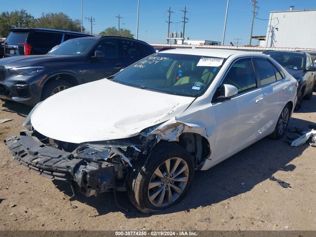 Toyota CAMRY XLE 2015 4T4BF1FK6FR465651 Image 2