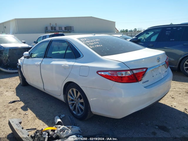 Toyota CAMRY XLE 2015 4T4BF1FK6FR465651 Image 3