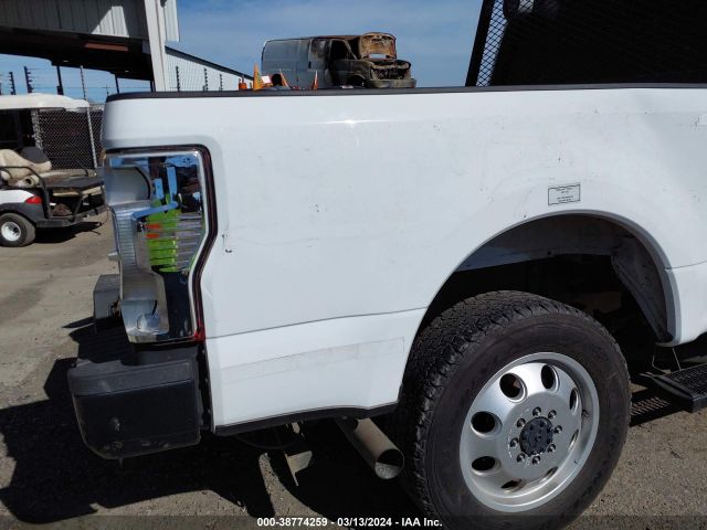 1FT7X2B69NEF36544 Ford F-250 Xl