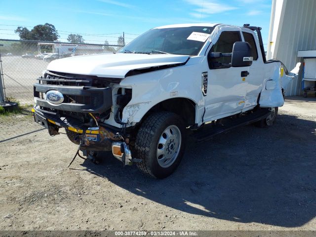1FT7X2B69NEF36544 Ford F-250 Xl