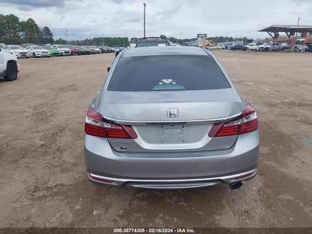 Honda ACCORD LX 2017 1HGCR2F34HA178100 Image 17