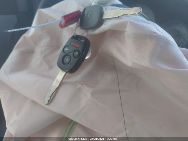5FNYF3H2XEB019835 Honda PILOT LX