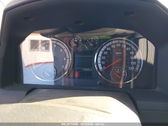 38774350 :رقم المزاد ، 1D7RV1CT4BS556085 vin ، 2011 Ram Ram 1500 Laramie مزاد بيع