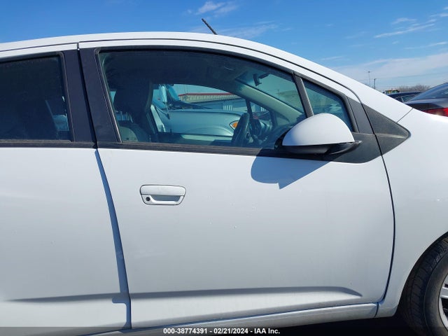 Chevrolet Spark 1lt Cvt 2015 KL8CD6S96FC715798 Image 14