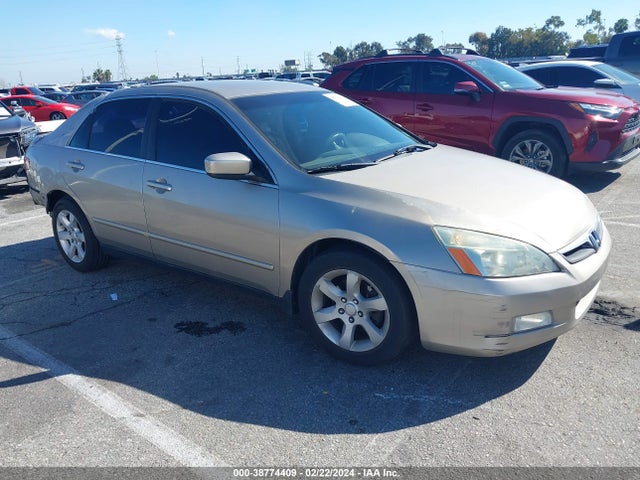 2005 HONDA ACCORD 2.4 LX VIN: 3HGCM56435G710071