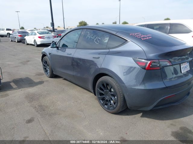 7SAYGAEE9NF570681 Tesla Model Y Long Range Dual Motor All-wheel Drive