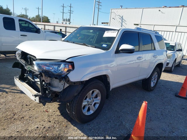 Toyota 4RUNNER SR5 2017 JTEBU5JR2H5426693 Image 2