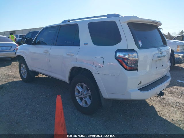 Toyota 4RUNNER SR5 2017 JTEBU5JR2H5426693 Image 3