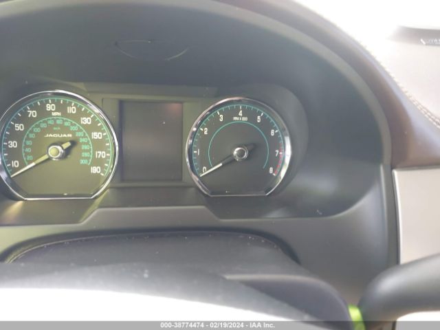 SAJWJ0FF3F8U60204 Jaguar Xf 3.0 Portfolio/3.0 Sport