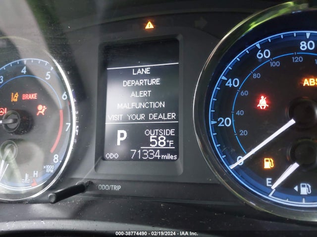 Toyota COROLLA LE 2019 5YFBURHE1KP871838 Image 15