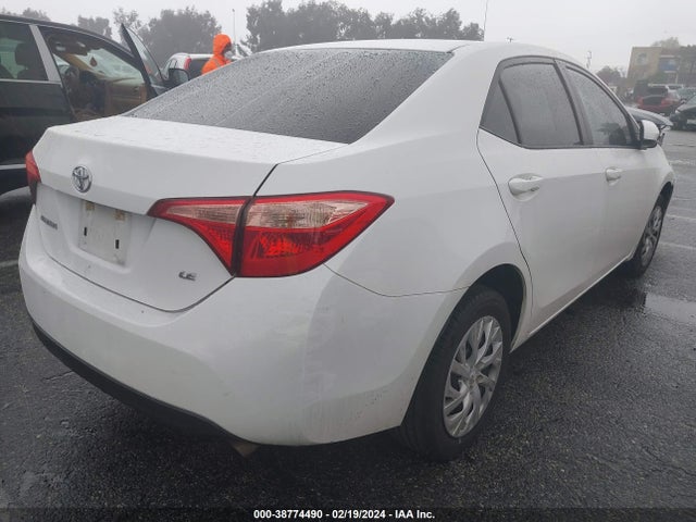 Toyota COROLLA LE 2019 5YFBURHE1KP871838 Image 4