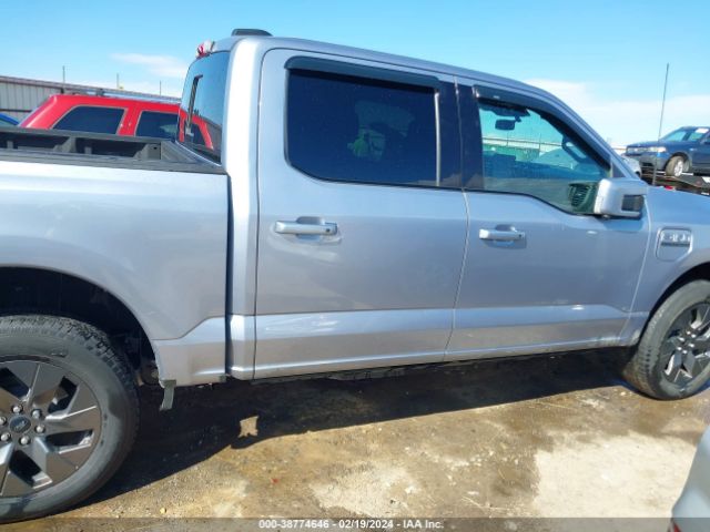 1FT6W1EV1NWG00517 Ford F-150 Lightning Lariat