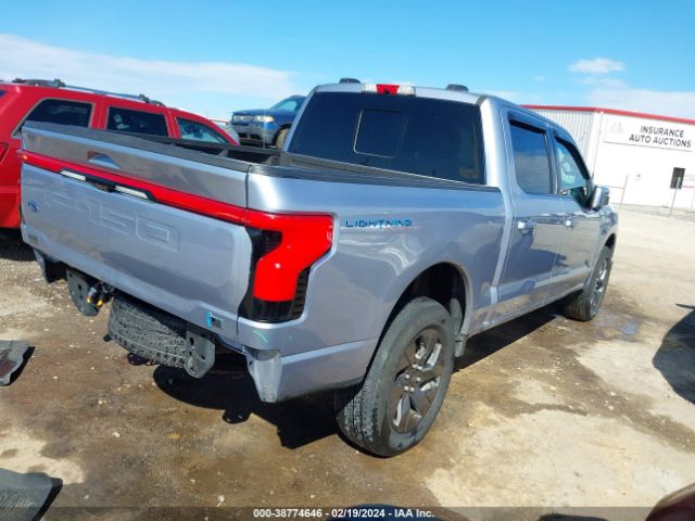 1FT6W1EV1NWG00517 Ford F-150 Lightning Lariat