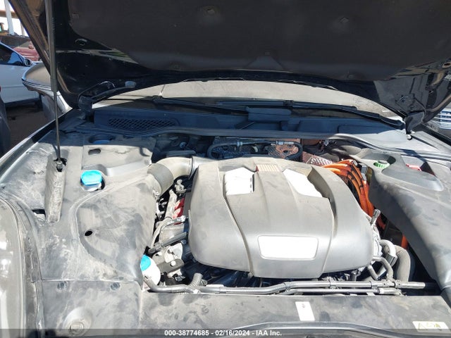 2017 PORSCHE CAYENNE E-HYBRID WP1AE2A21HLA74618 Photo 9
