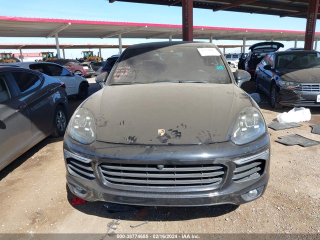 Porsche Cayenne E-hybrid S Platinum Edition 2017 WP1AE2A21HLA74618 Image 12