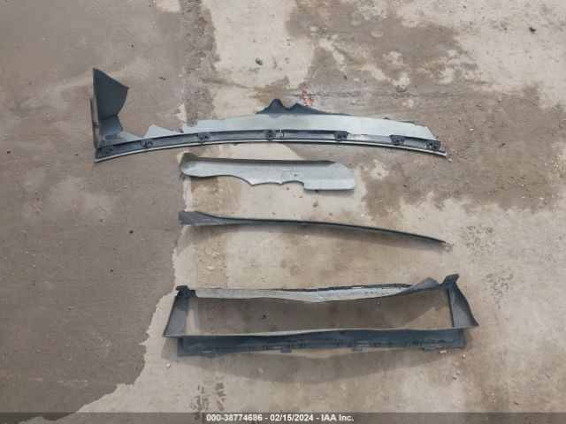 WDD3G4EB0KW025920 Mercedes-Benz A 220