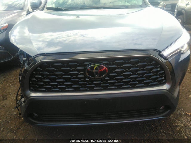 Toyota Corolla Cross Xle 2022 7MUDAAAG9NV032097 Image 12