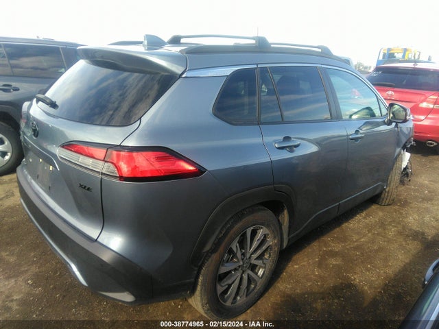 Toyota Corolla Cross Xle 2022 7MUDAAAG9NV032097 Image 4
