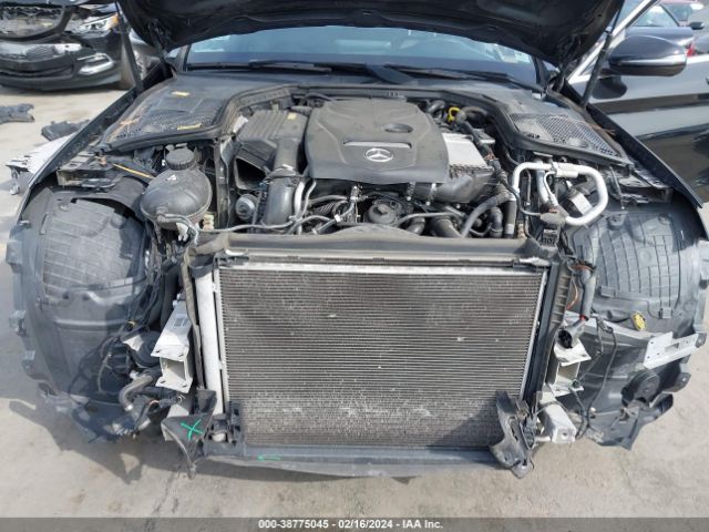 55SWF4JB2GU121302 Mercedes-Benz C 300 Luxury/sport