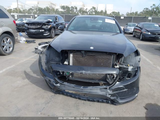55SWF4JB2GU121302 Mercedes-Benz C 300 Luxury/sport