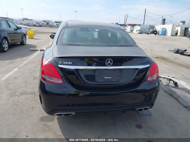 55SWF4JB2GU121302 Mercedes-Benz C 300 Luxury/sport