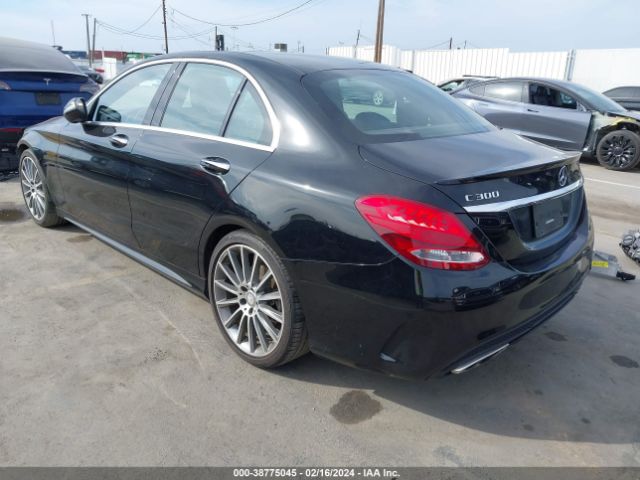 55SWF4JB2GU121302 Mercedes-Benz C 300 Luxury/sport